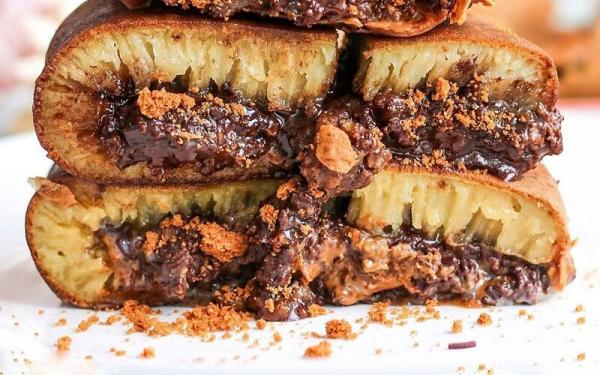 Martabak Indo Selera: Rahasia Lezat yang Menggoda di Jantung Cilacap